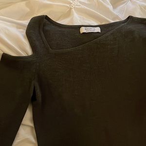 EXCELLENT CONDITION gray long sleeve  Bailey 44 sweater with one cold shoulder